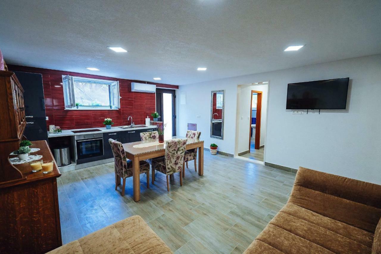 Appartamento Apartman Kristina Spalato Esterno foto